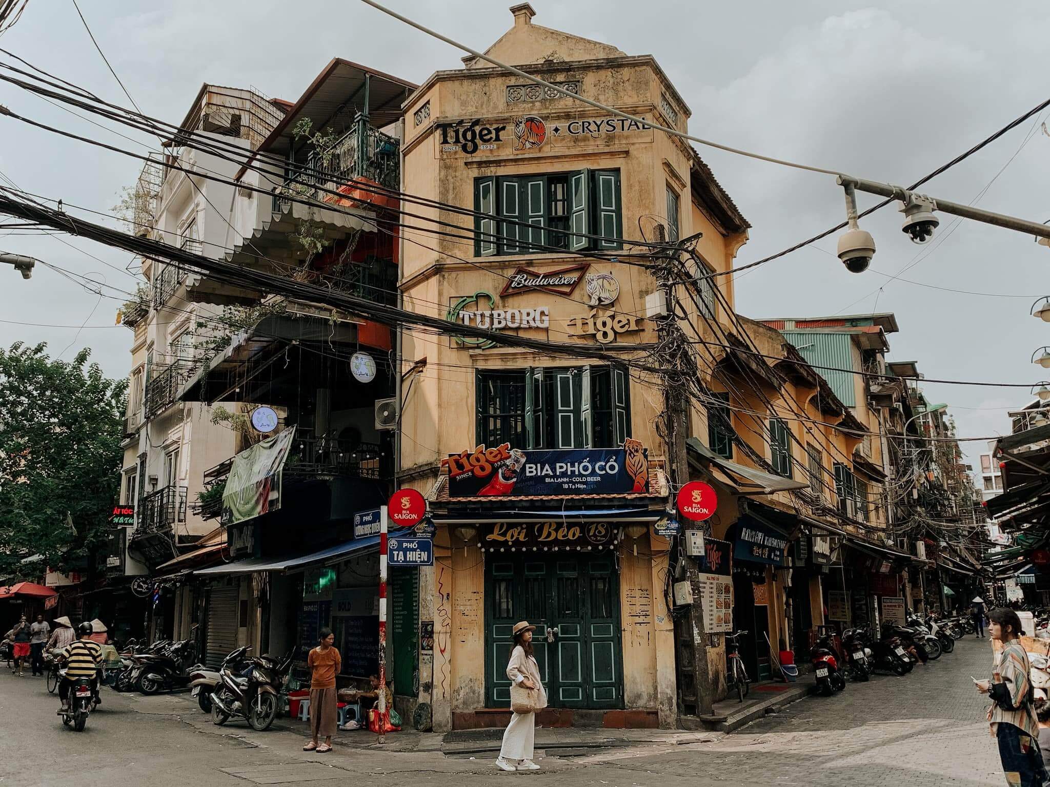 free and easy Hanoi