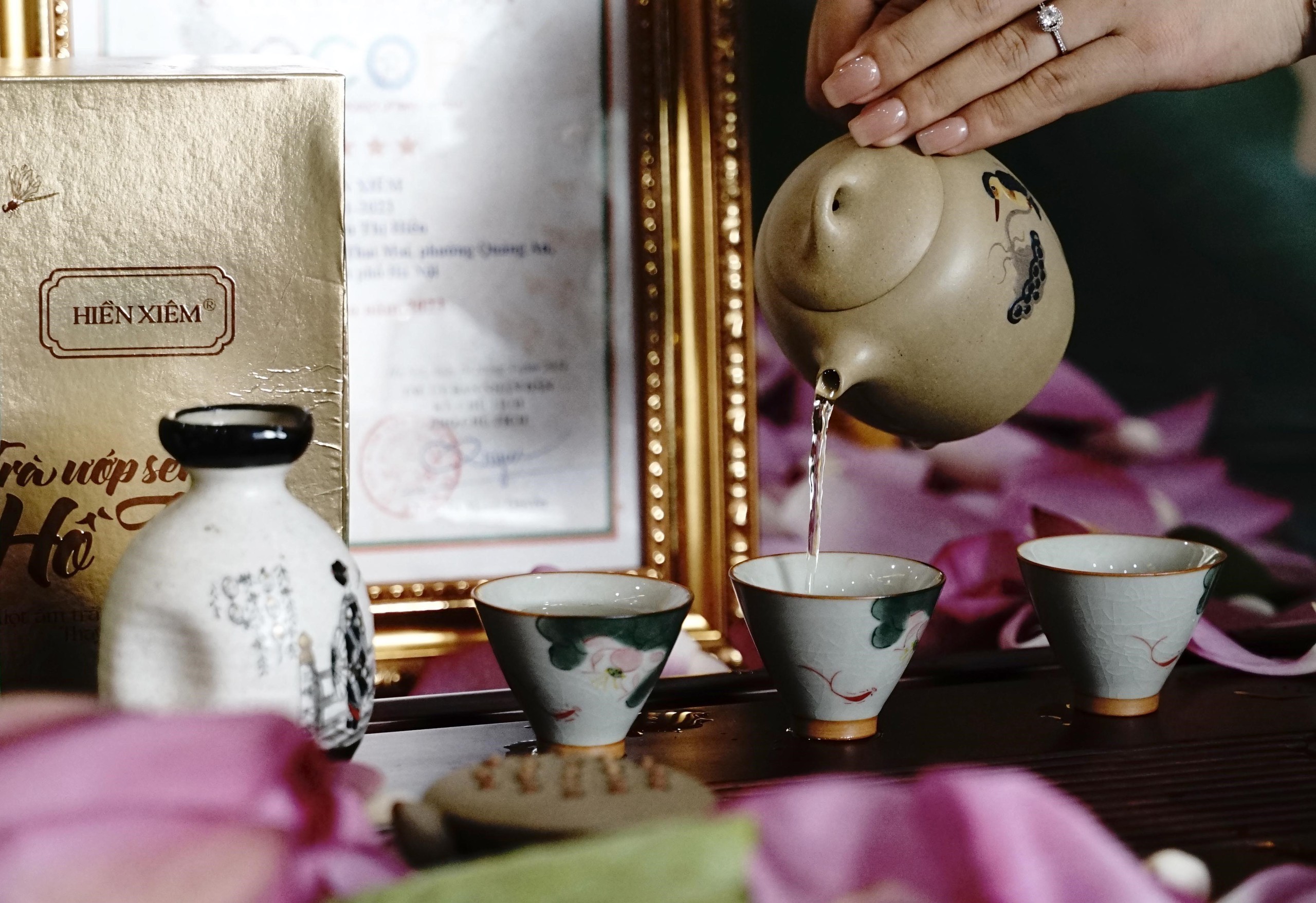 Quang An lotus tea